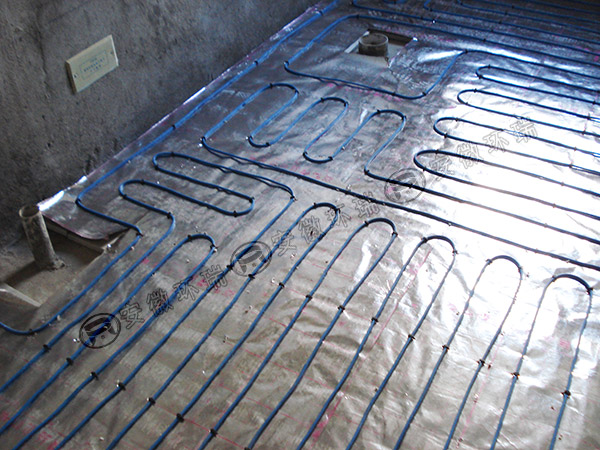 发热电缆电地暖安装图