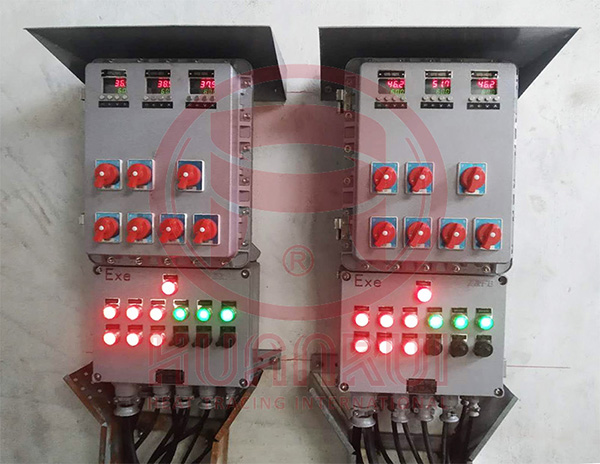 电伴热配电箱
